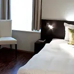 劳特巴赫艺术酒店 3*